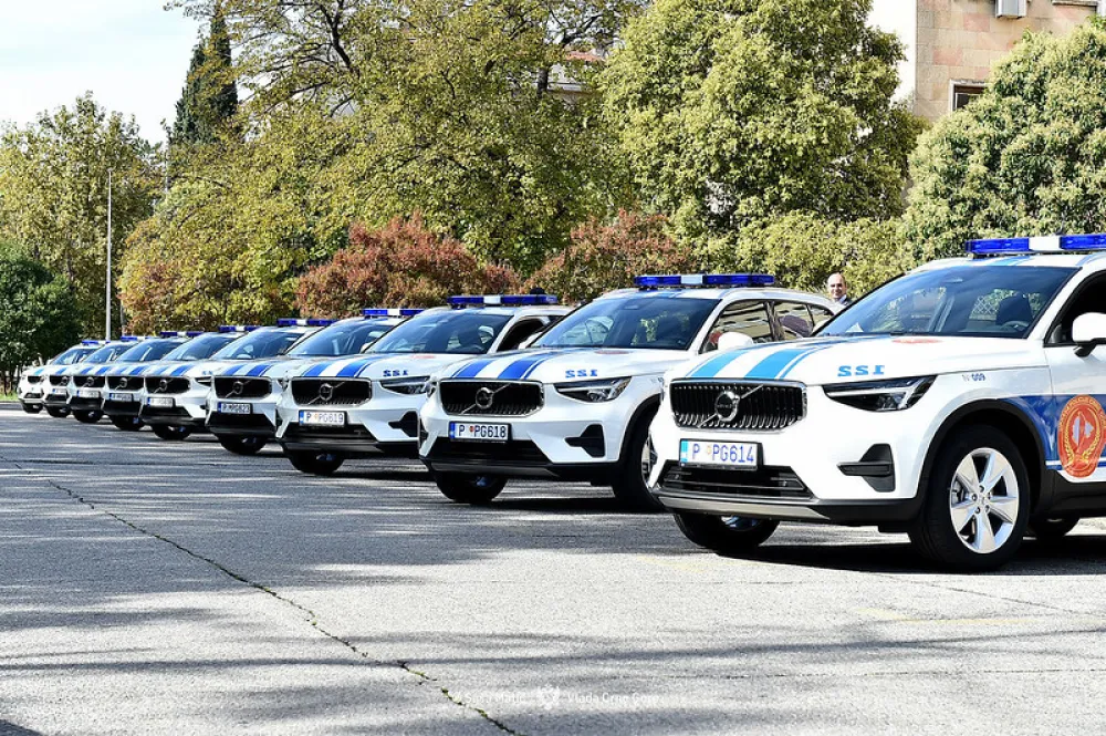 Nova vozila policije