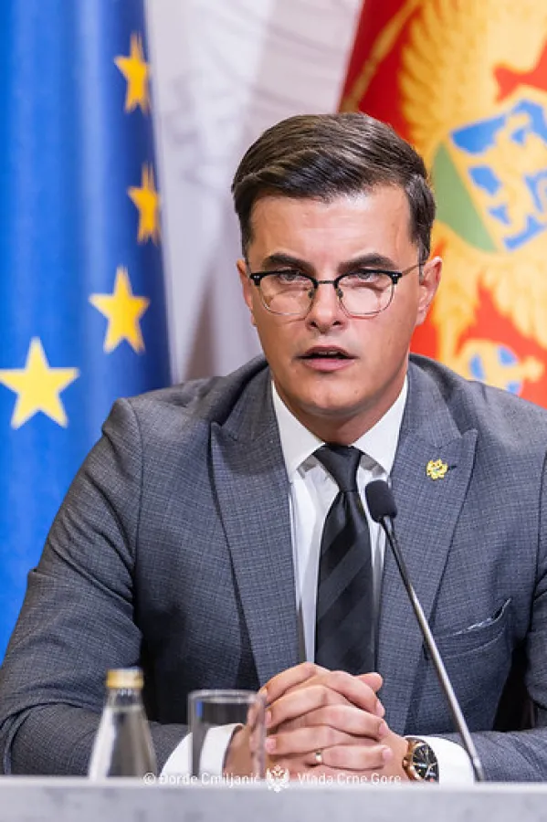 &Scaron;aranović odgovorio Dačiću: U crnogorskim selima žive časni i po&scaron;teni domaćini