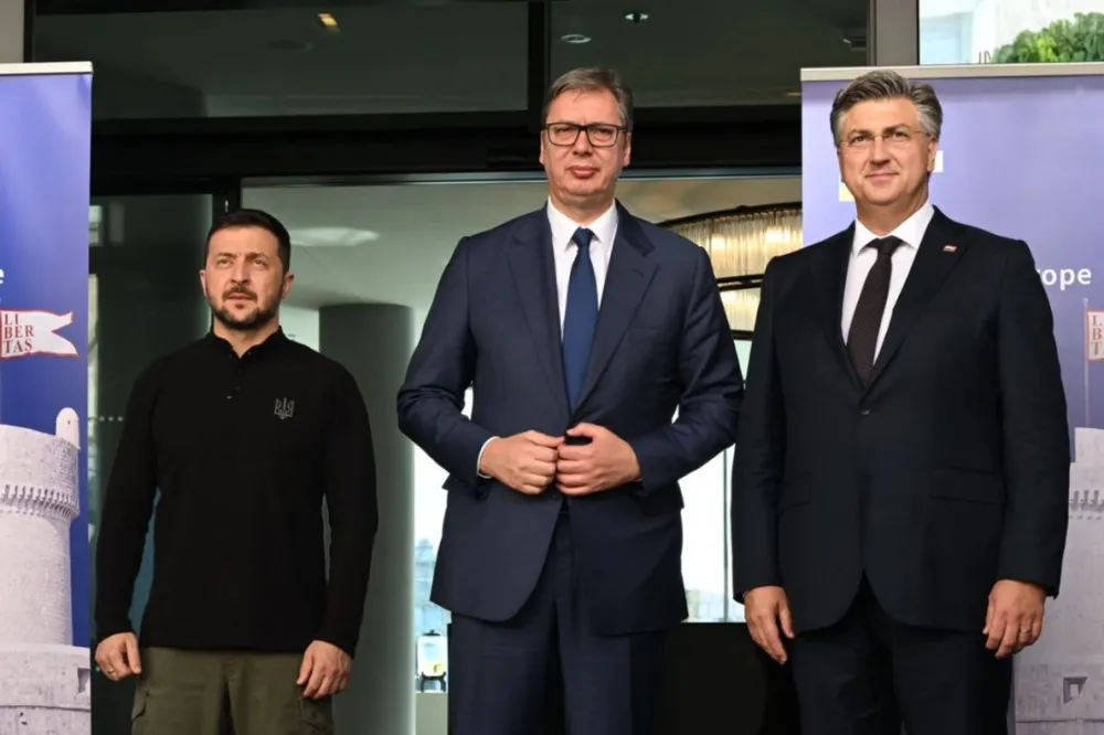 Vučić: Srbija podržava teritorijalni integritet Ukrajine, ali neće uvesti sankcije Rusiji