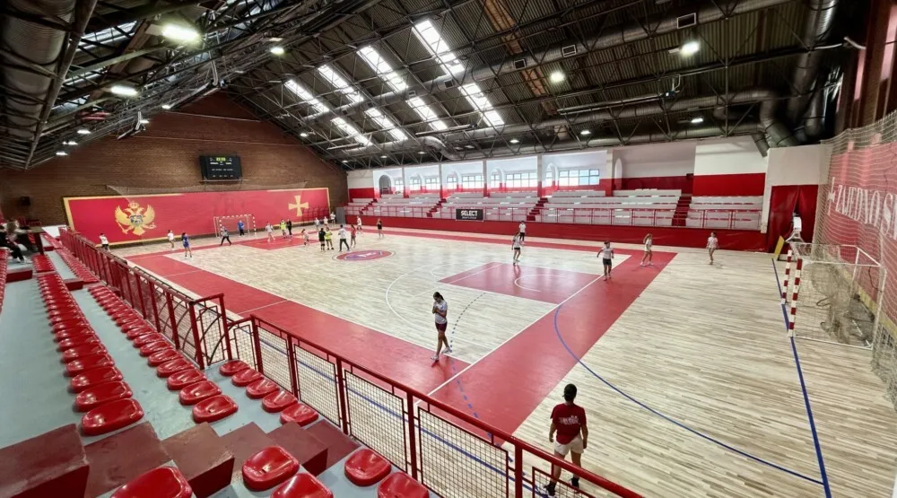 Rekonstruisana sportska dvorana na Cetinju