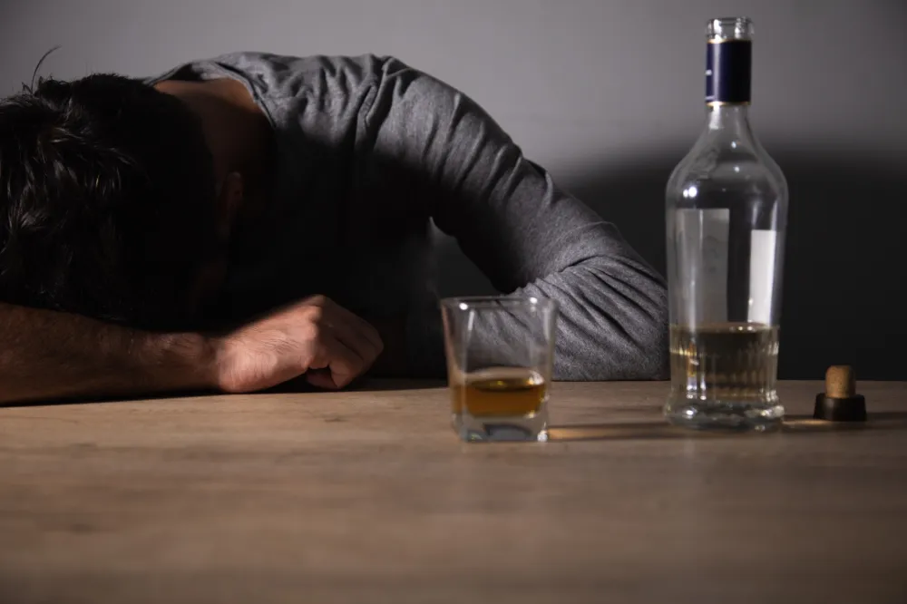 Iran: 48 osoba otrovalo se metil alkoholom