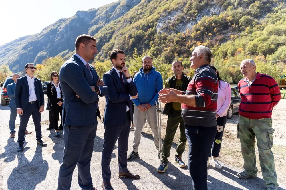 MIlatović u posjeti &Scaron;avniku