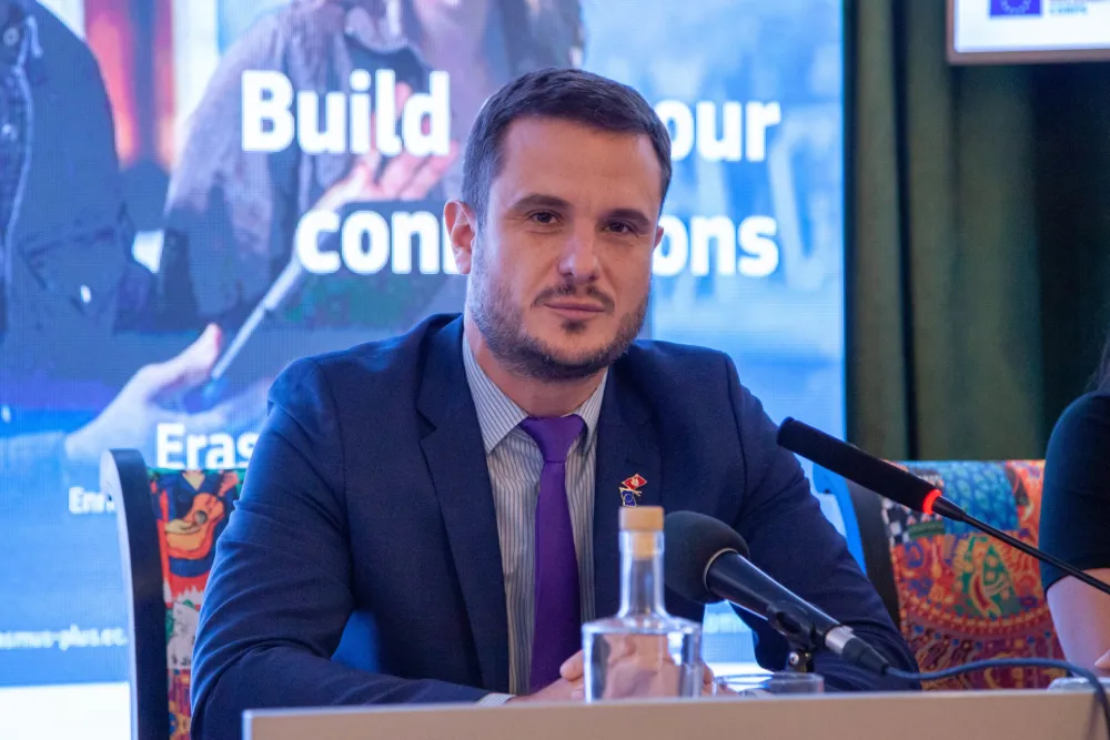 Zenović: Proces evropskih integracija zavisi od mladih ljudi