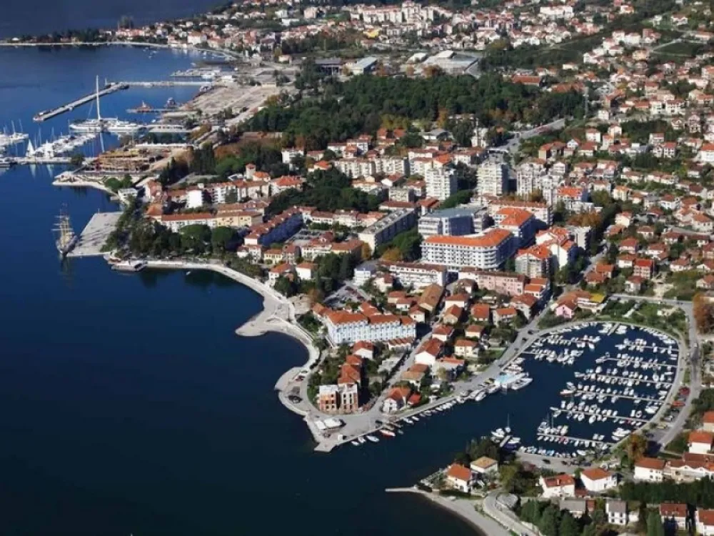U Tivtu boravi 2,9 hiljada turista