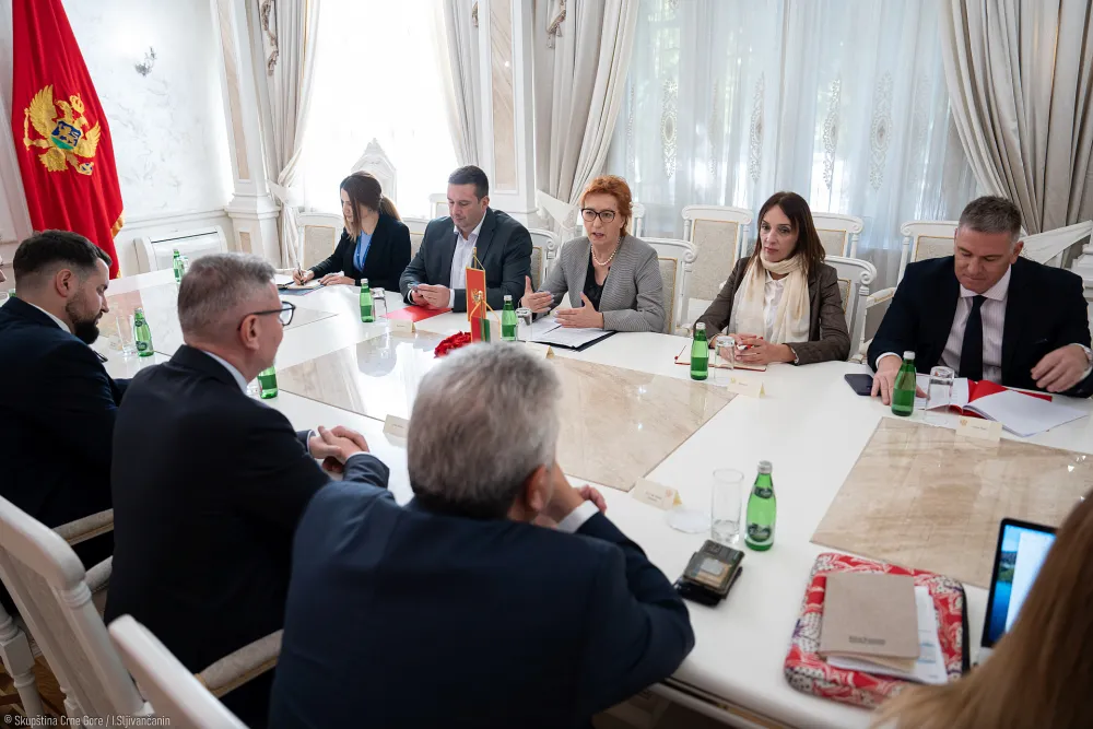Popović: Avio povezanost od presudnog značaja za unapređenje saradnje sa Bugarskom