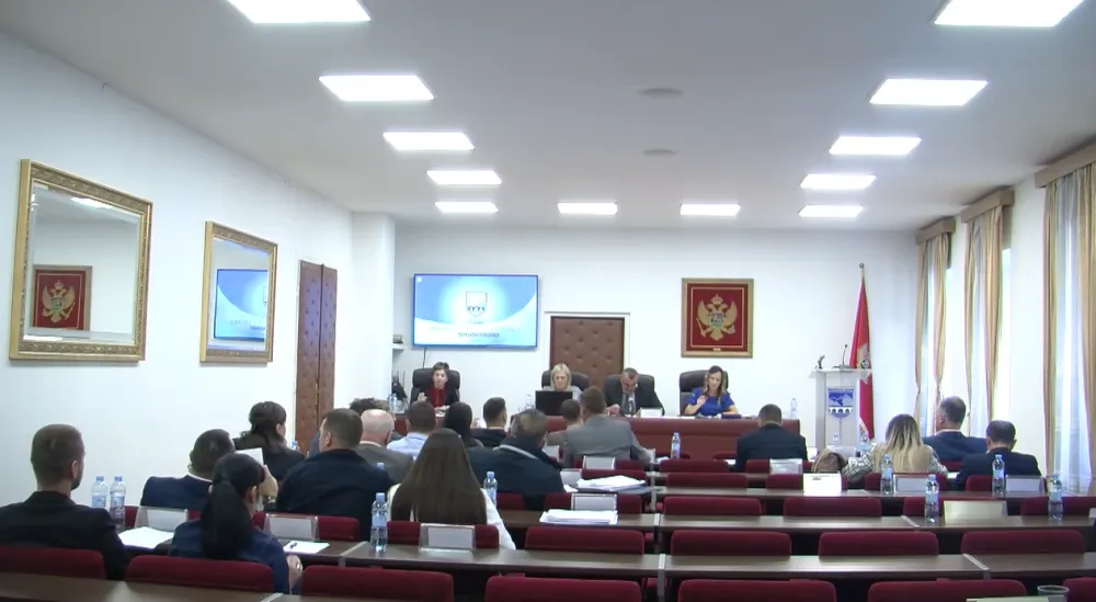 Odbornici danilovgradskog parlamenta usvojili novi cjenovnik: Boravi&scaron;na taksa sa 60 centi povećana na 90