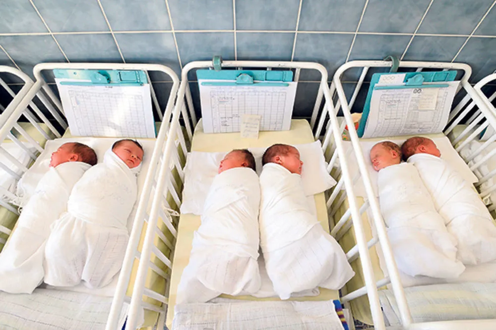 Biјela kuga prazni op&scaron;tine, učinci vlasti ravni nuli
