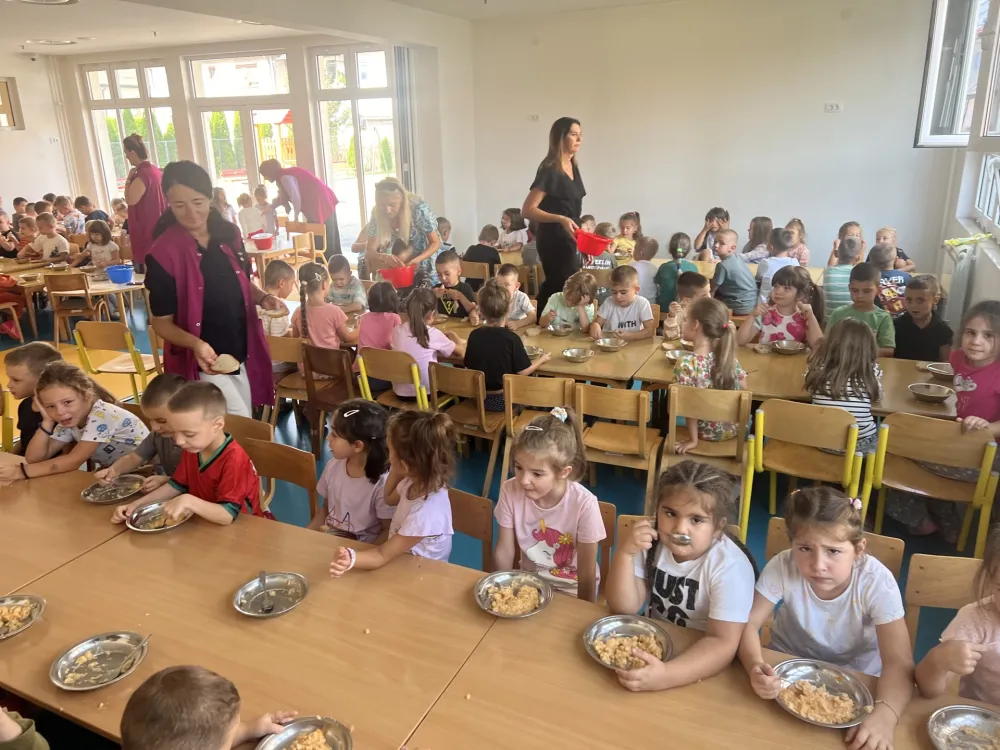 JPU &bdquo;Du&scaron;o Basekić&ldquo; pohađa 1.200 mali&scaron;ana: Veoma je bitno naučiti djecu da po&scaron;tuju red