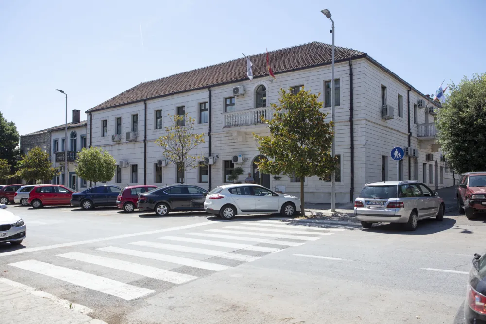 Danilovgrađani protestuju zbog poskupljenja cijene vode