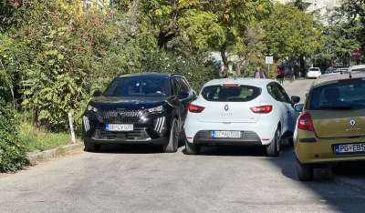 (VIDEO) Građani i struka ukazuju na nepo&scaron;tovanje saobraćajnih propisa: Kamere da čuvaјu red u јednosmјernim ulicama