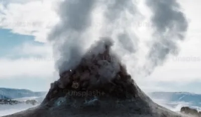(VIDEO) Eruptirao vulkan Laki-laki, najmanje devet poginulih: Lava i kamenje zasuli sela u krugu od četiri kilometra