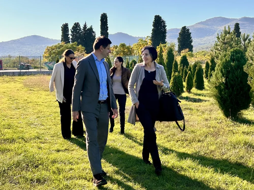  Krivokapić sa ambasadorkom Gradi&scaron;nik 