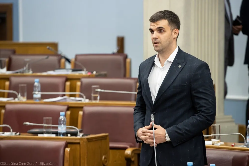 Božović: Pregovori o formiranju vlasti u Podgorici budu javni, da vidimo ko blokira proces