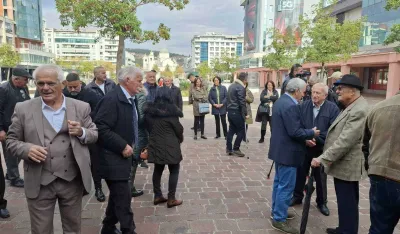 (FOTO) Protest Udruženja boraca i invalida ratova 1990. godine: Porodice poginilih i ranjenih traže dostojan život
