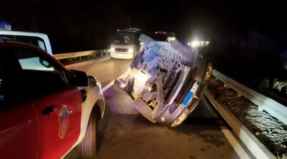 Cetinje: Saobraćajna nezgoda u mjestu Gospo&scaron;tine, jedna osoba lak&scaron;e povrijeđena