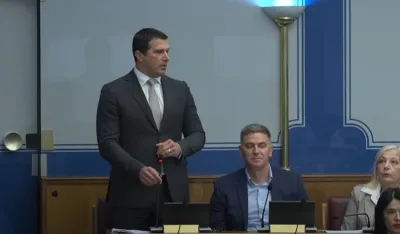Janović: Poslanik ne treba da ima savjetnika, građani ih birali da misle svojom glavom