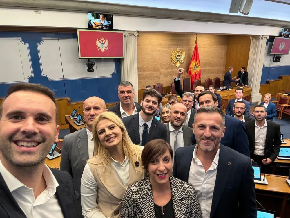 Funkcionerima povi&scaron;ice od 600 eura, a siroma&scaron;nima euro-dva