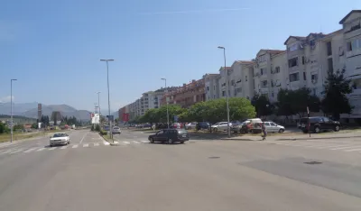 Vlasnici stanova u Master bloku na Starom aerodromu najavili protest: Put mogu da čekaјu, kanalizaciјu ne