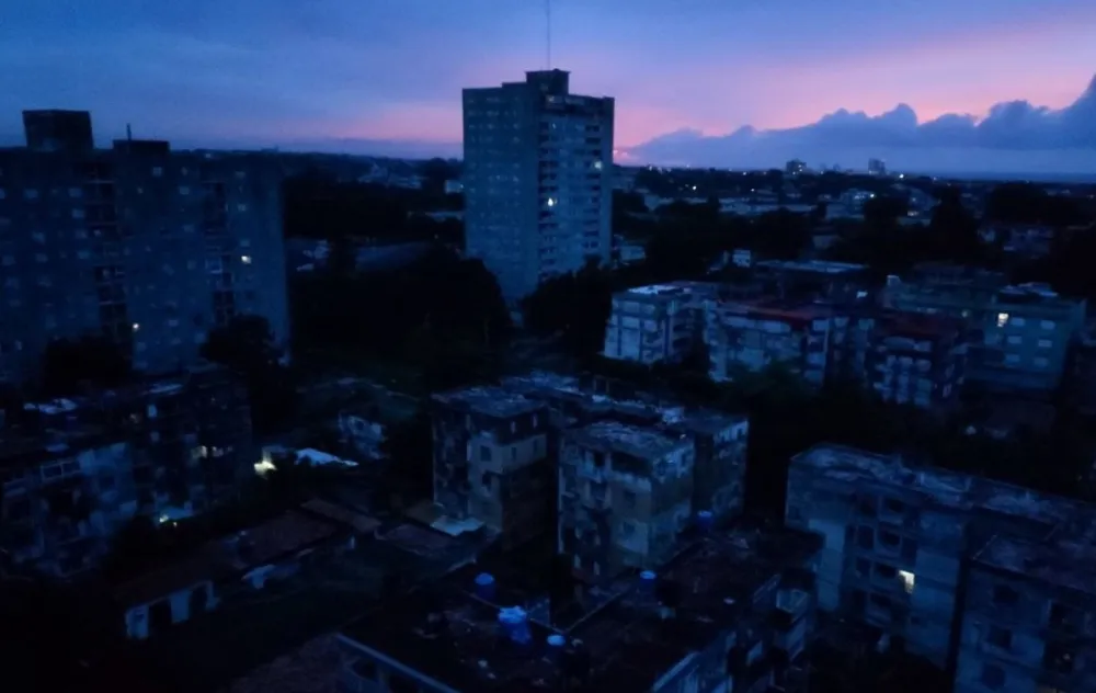 Kuba ponovo ostala bez struje, milioni građana u mraku
