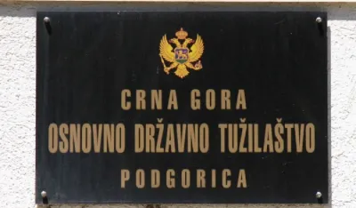 Prijetio ženi i ćerki da će ih zaklati, imao sjekiru