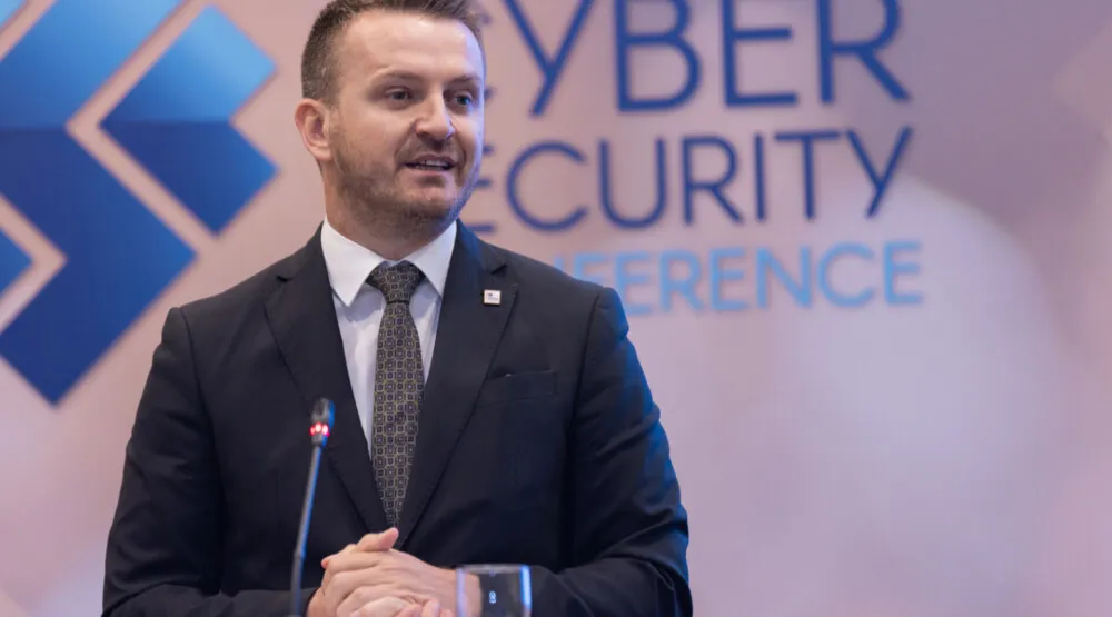 Dukaj: Predsjednik op&scaron;tine Budva da ispravi gre&scaron;ke u odlukama o razre&scaron;enju odnosno naimenovanju potpredsjednika