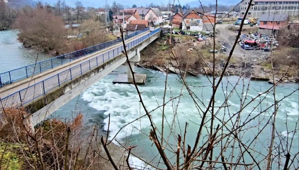 Most zatvoriti zbog rizika od uru&scaron;avanja