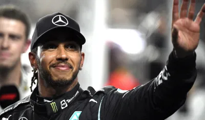 Luis Hamilton na kraju sezone napu&scaron;ta Mercedes