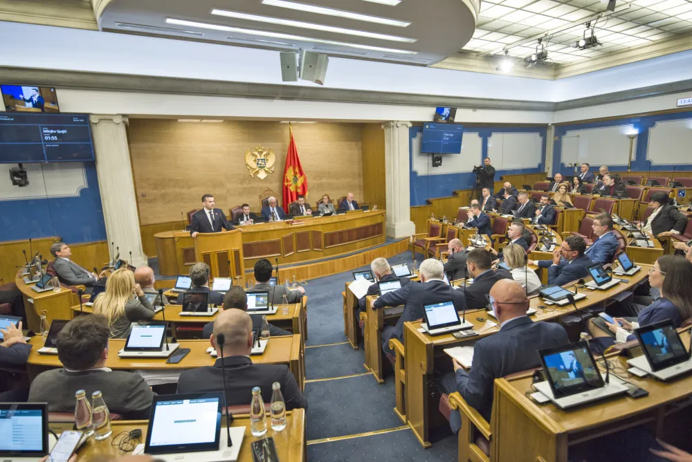 sjednica skupstine crne gore, premijerski sat