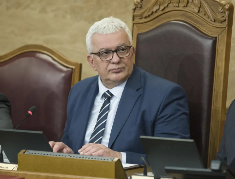 Mandić čestitao Božić: Samo zajedničkim naporima možemo prebroditi izazove i doprinjeti op&scaron;tem dobru