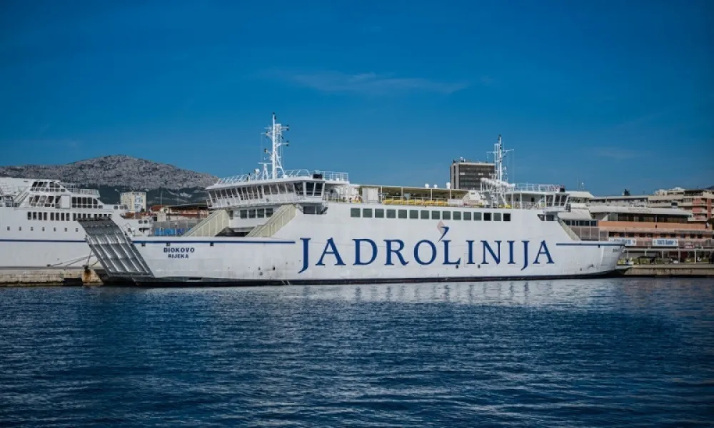 Hrvatska Jadrolinija ponovo povezuje Crnu Goru i Italiju