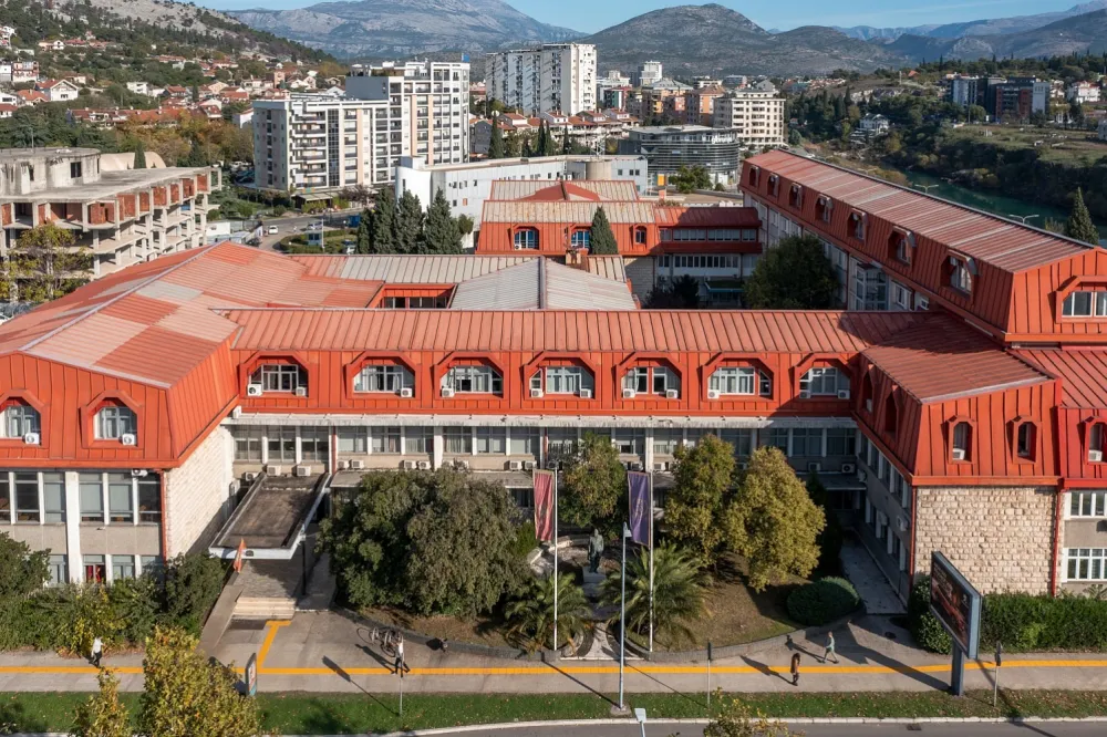 Danas skup studenata ispred Pravnog fakulteta u znak solidarnosti sa kolegama iz Srbije