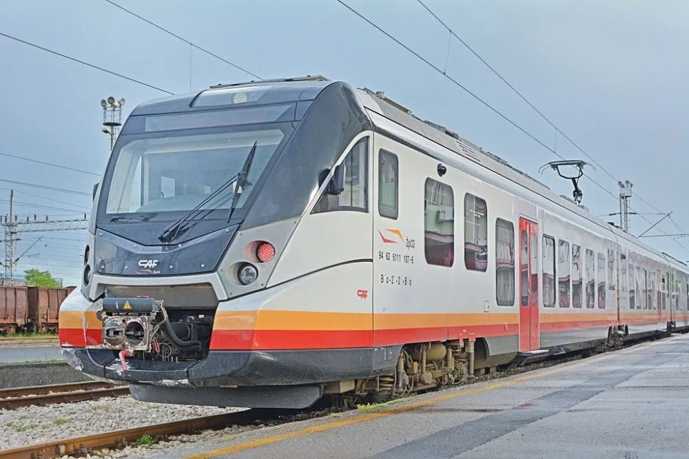 ŽPCG uvodi vanredne vozove tokom novogodi&scaron;njih praznika
