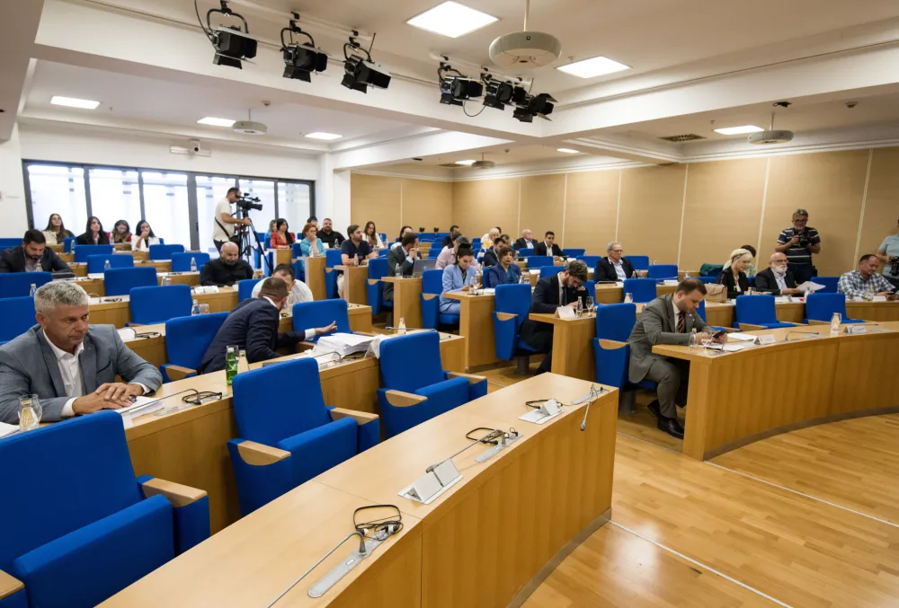 Odbornicima verifikovani mandati sa danom zaka&scaron;njenja