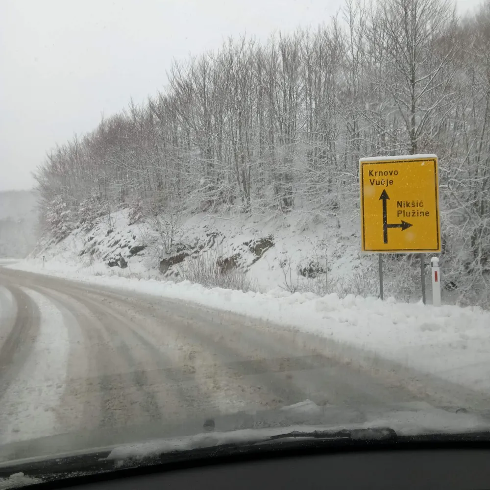Oprezno zbog poledice u vi&scaron;im predjelima