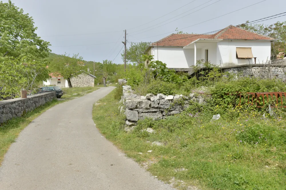 MZ Gradac traži od nadležnih: Jadransko-jonski put da zaobiđe arheolo&scaron;ka nalazi&scaron;ta