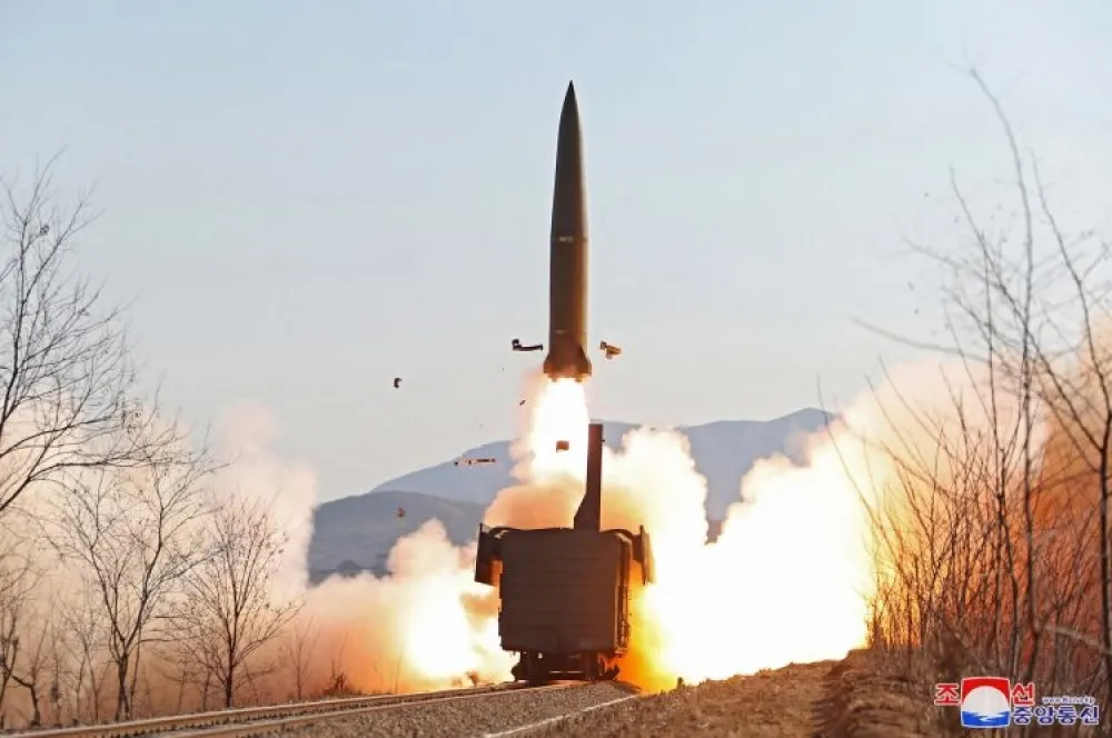 Sjeverna Koreja lansirala raketu tokom Blinkenove posjete Seulu