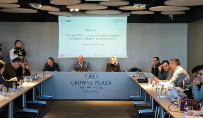 Novim zakonima do profesionalnijih medija