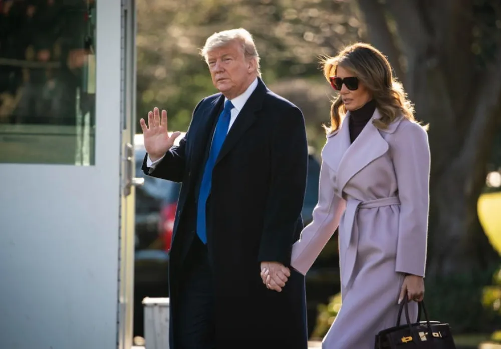 (FOTO) Melanija Tramp pozirala za zvanični portret u Bijeloj kući