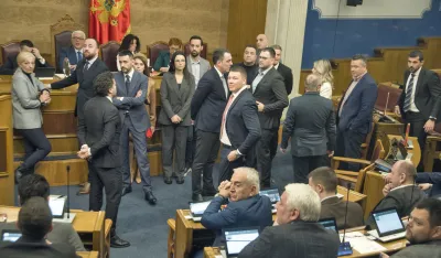 Nepostojeći dijalog alibi kod zapadnih partnera