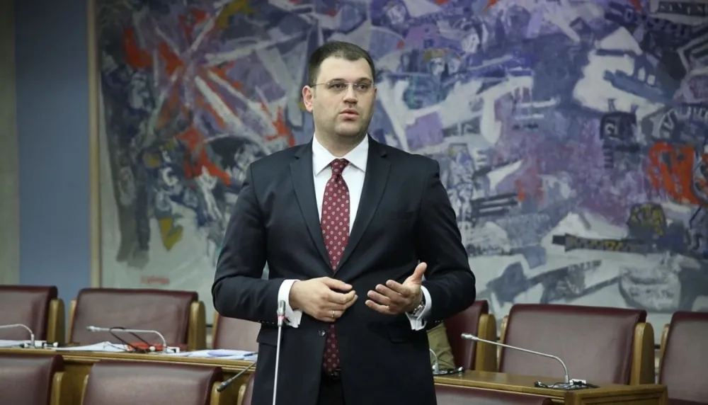 Anđu&scaron;ić: Predlažem da Spajić sa ministrima&nbsp;dođe u Parlament i po&scaron;alje nas na odmor