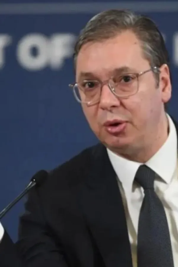 Vučić: Spremam se da napi&scaron;em knjigu kako sam pobijedio obojenu revoluciju u Srbiji
