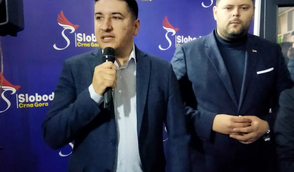 slOBODNA CRNA GORA