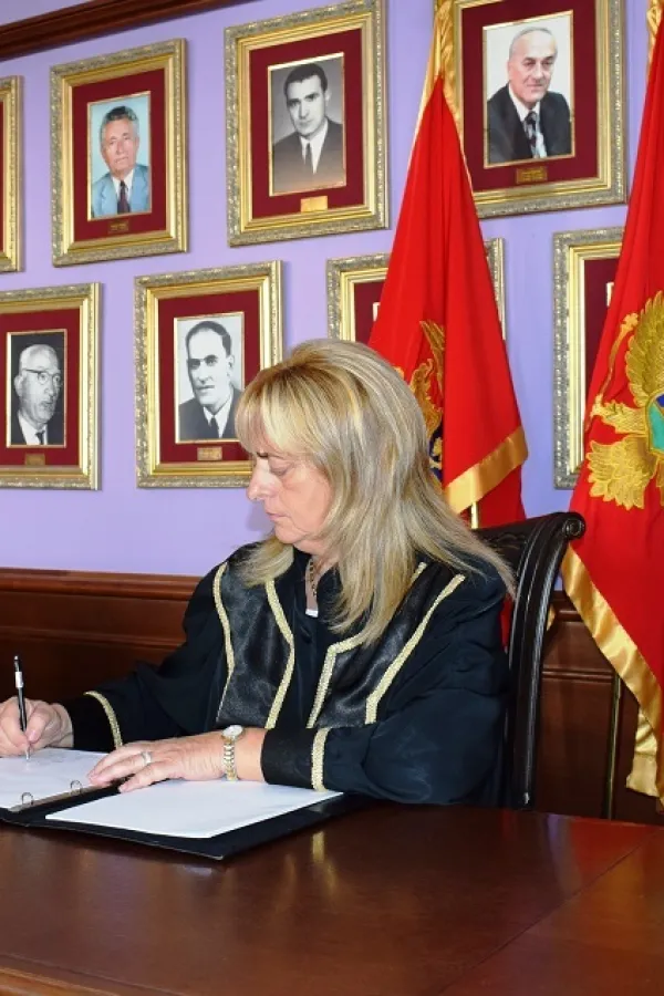 Upravni sud poni&scaron;tio odluku Sudskog savjeta, ponovo će o zahtjevu za naknadu Vučković