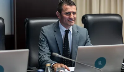 Zogović: Odzvonilo povla&scaron;ćenim "svetim kravama"
