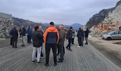 Nova blokada na Kru&scaron;evom ždrijelu: Građani istrajni u traženju odgovornosti čelnika bezbjedonosnog sektora