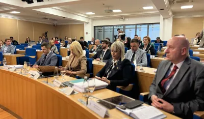 Odbornici DNP-a i PES-a u Skup&scaron;tini Glavnog grada različito glasali pa se posvađali