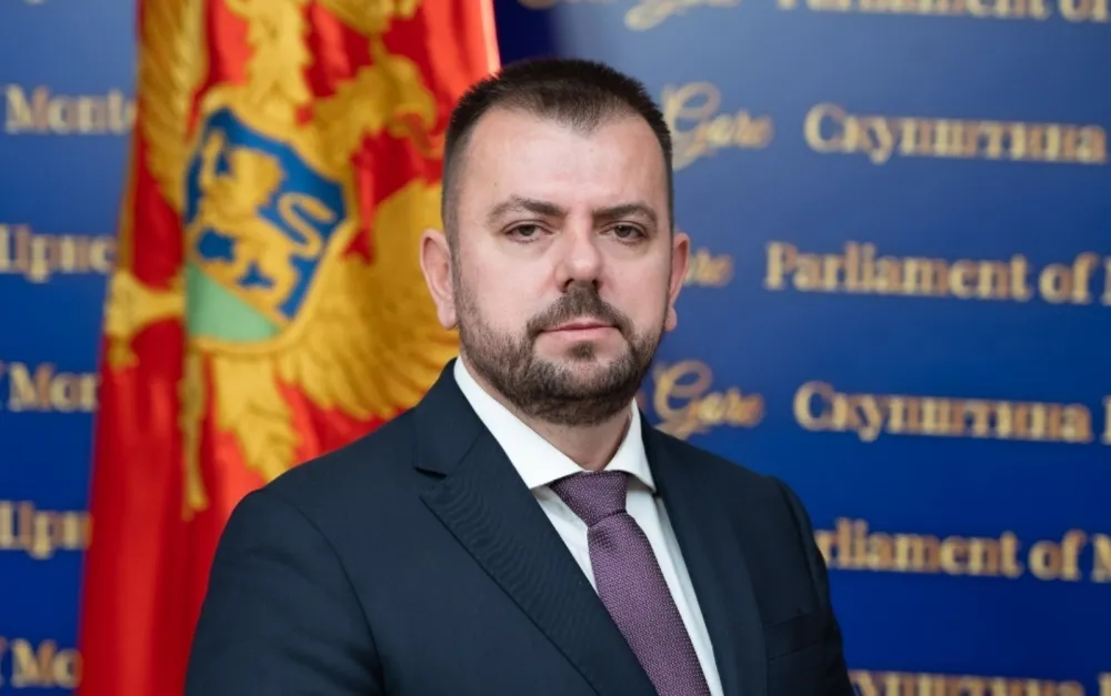Ćorović za "Dan": "Barometar 26" kohezioni faktor heterogene vlasti