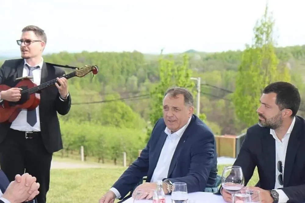 Dodikov sin: Trampovi ljudi su me pitali &scaron;ta bi bilo kad bi se Republika Srpska pripojila Srbiji