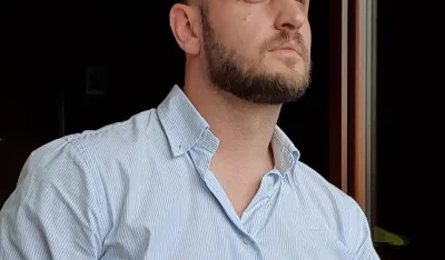 Nikome od nekoga