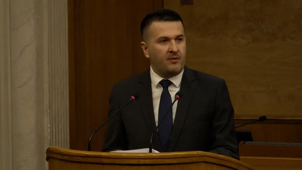 Pejović: Identitetske teme nisu prioritet Vlade, već ekonomija, EU integracije i vladavina prava